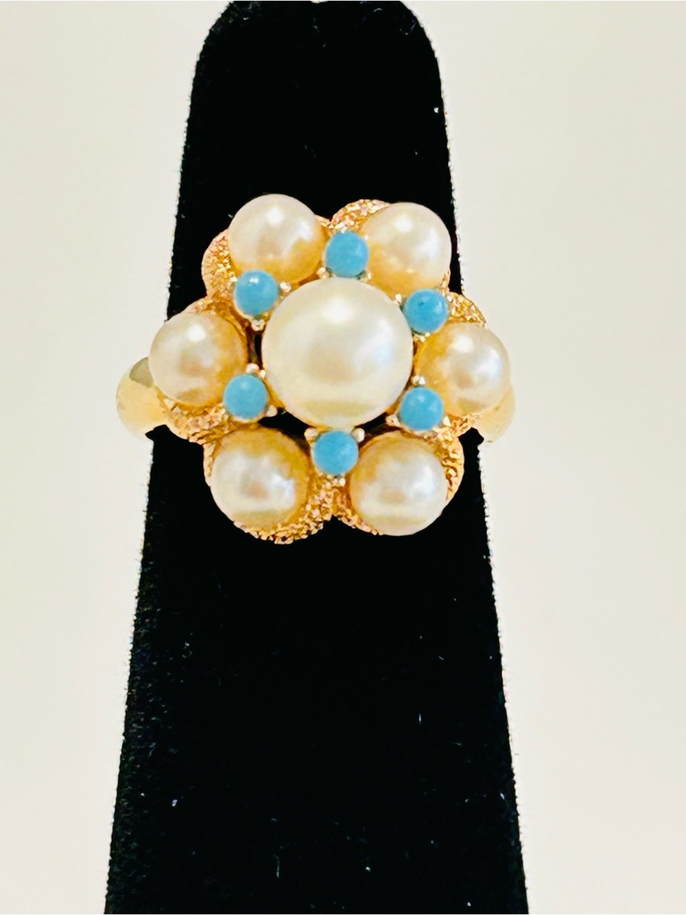 Avon Faux Pearls and Faux Turquoise Cocktail Ring Goldtone Size 4.25 Adjustable